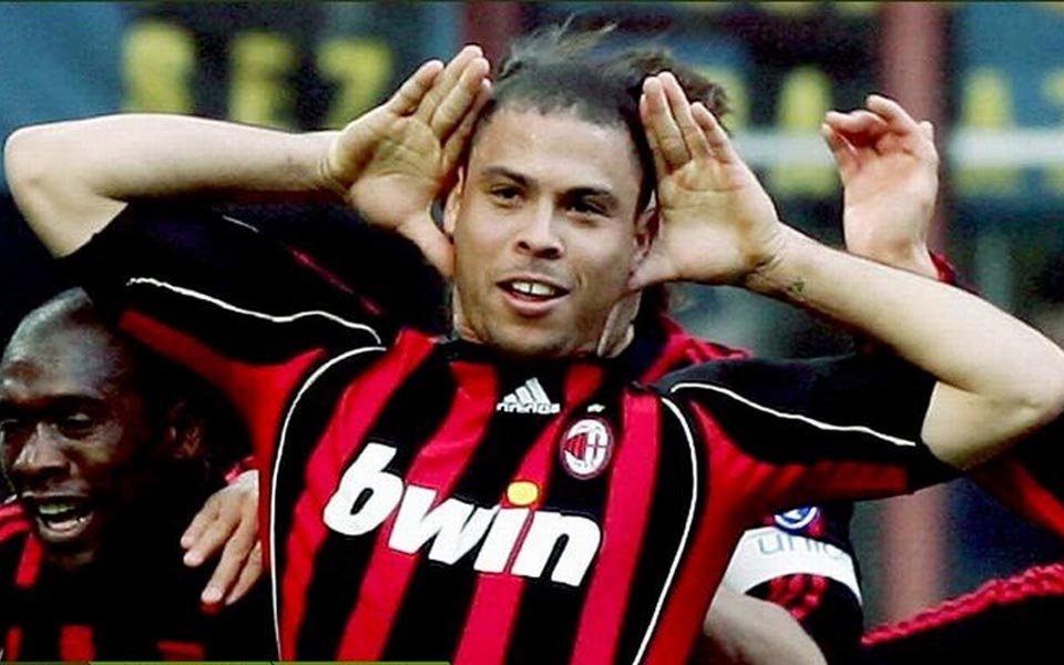 外星人罗纳尔多生涯残暴过人,外星人罗纳尔多生涯经典时刻