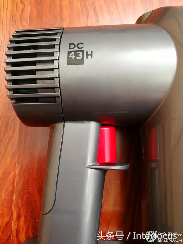 dyson干湿吸尘器,dyson最轻便手持吸尘器