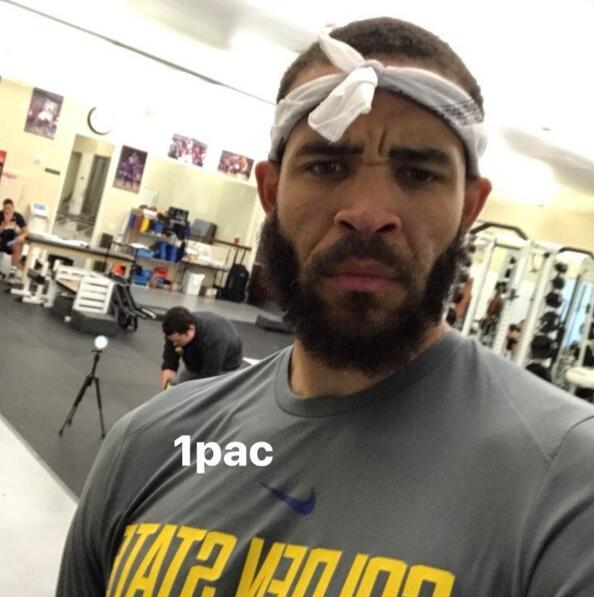 格林浓眉互喷詹姆斯笑,格林笑詹姆斯