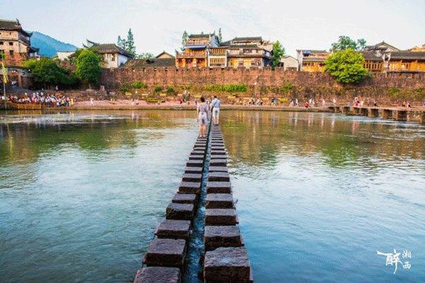 十一假期旅游推荐！大学生组团旅游最强攻略