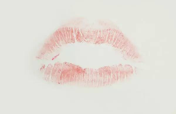 12支必买的口红颜色及价格,经典口红秋冬色号推荐必买