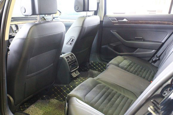 全新一代迈腾380旗舰,23款迈腾200万纪念版380豪华实测