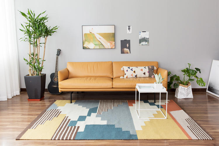 以秋色偎暖意，擅用理论饰潮家