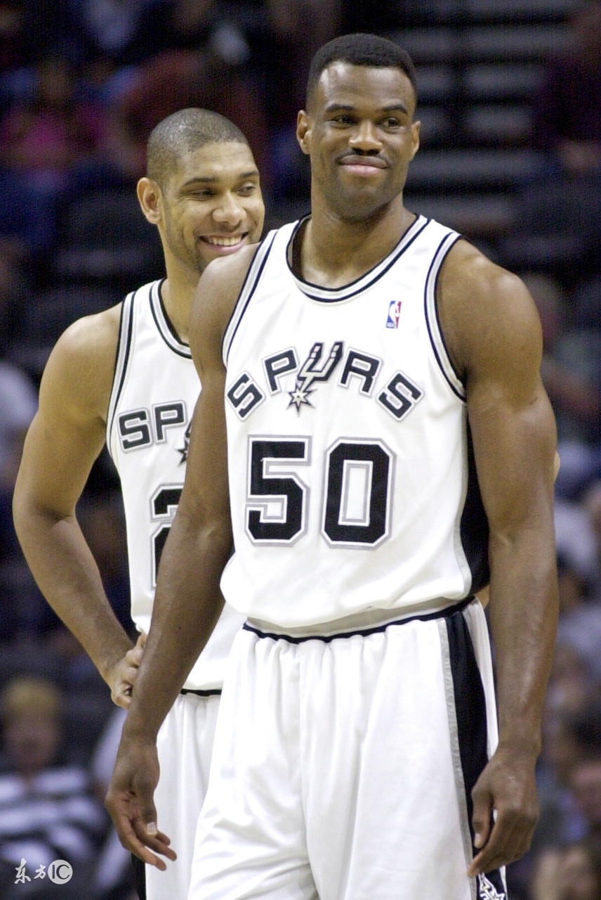 美媒排历史十大中锋：鲨鱼仅列第三，魔兽强势入榜！