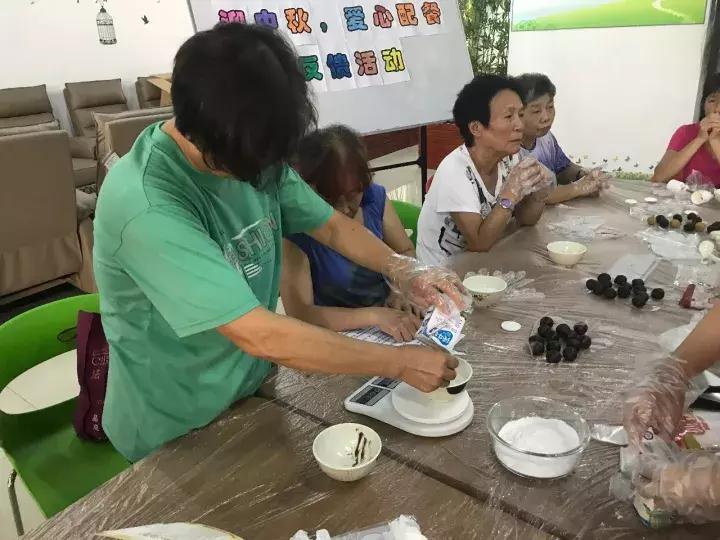 最简单的冰皮月饼教程来啦,好吃的冰皮月饼制作法