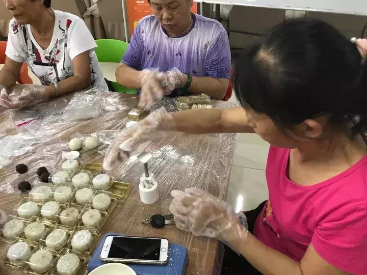 最简单的冰皮月饼教程来啦,好吃的冰皮月饼制作法