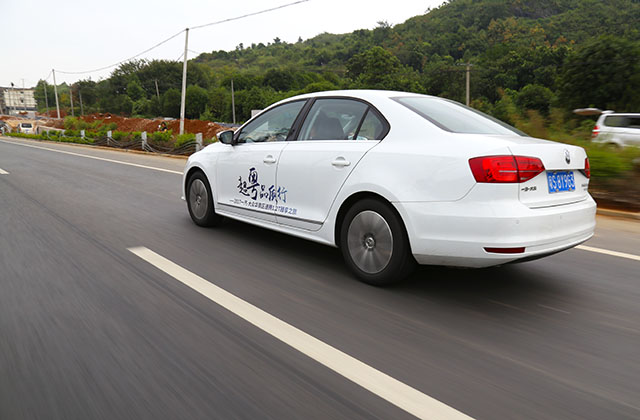 2018款速腾180tsidsg臻享版,1.2T的速腾好开吗