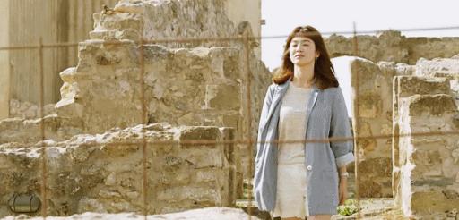 太阳的后裔为啥选宋仲基,太阳的后裔宋仲基帮宋慧乔扎头发