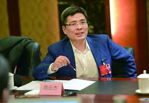 *会两**来自实业家的呼喊