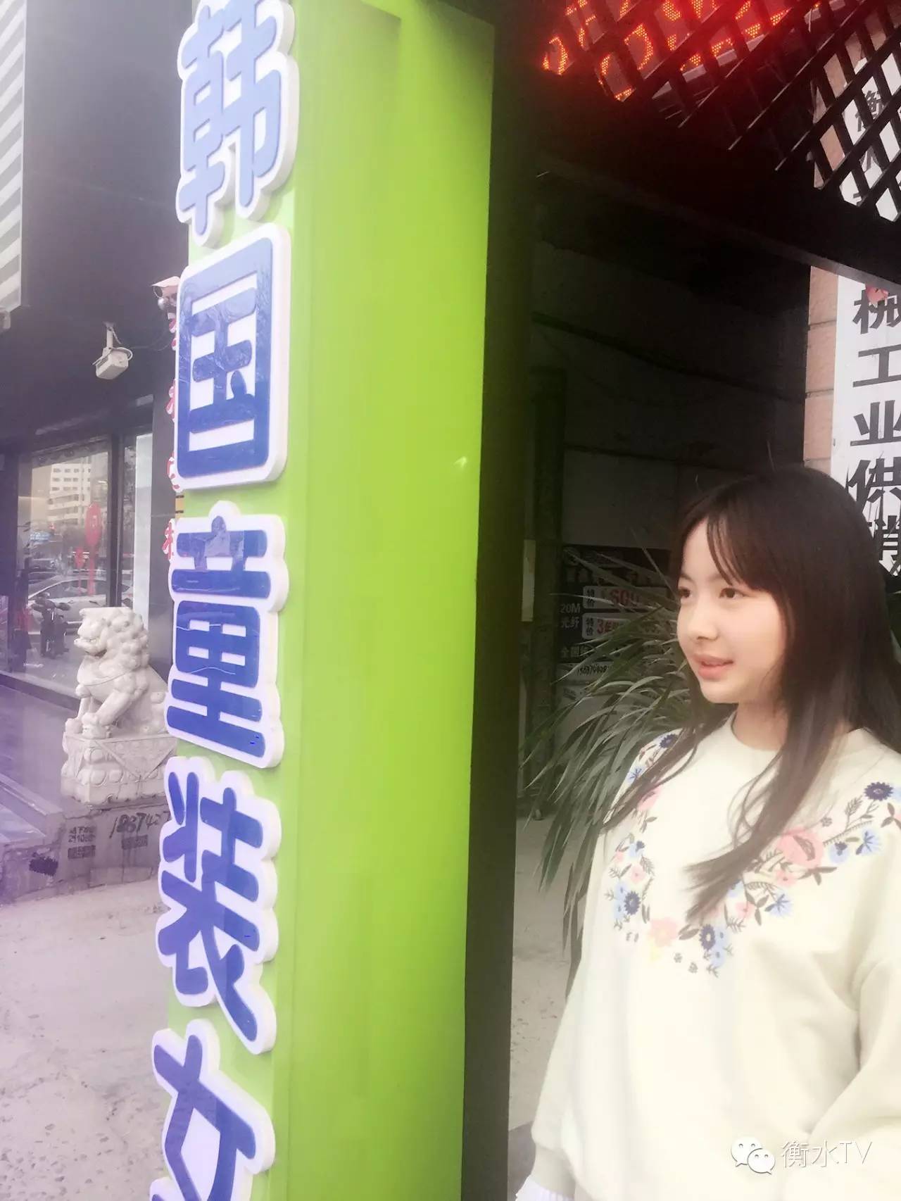 衡水10岁顾客酷似Angelababy，3·15惊现一韩国童装店，店长惊呼不要太像打折送衣～
