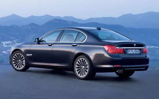 飙车一千零一夜第三夜体验运动王者宝马328i