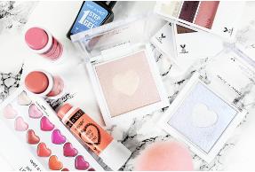 迷倒少女，彩妆会比心萌到犯规