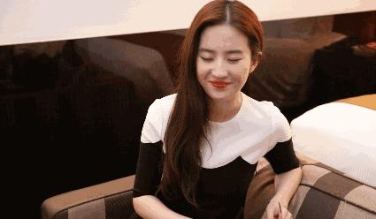 国庆要去浪?周冬雨刘亦菲等女星开包,10件单品斗赢票圈不会输