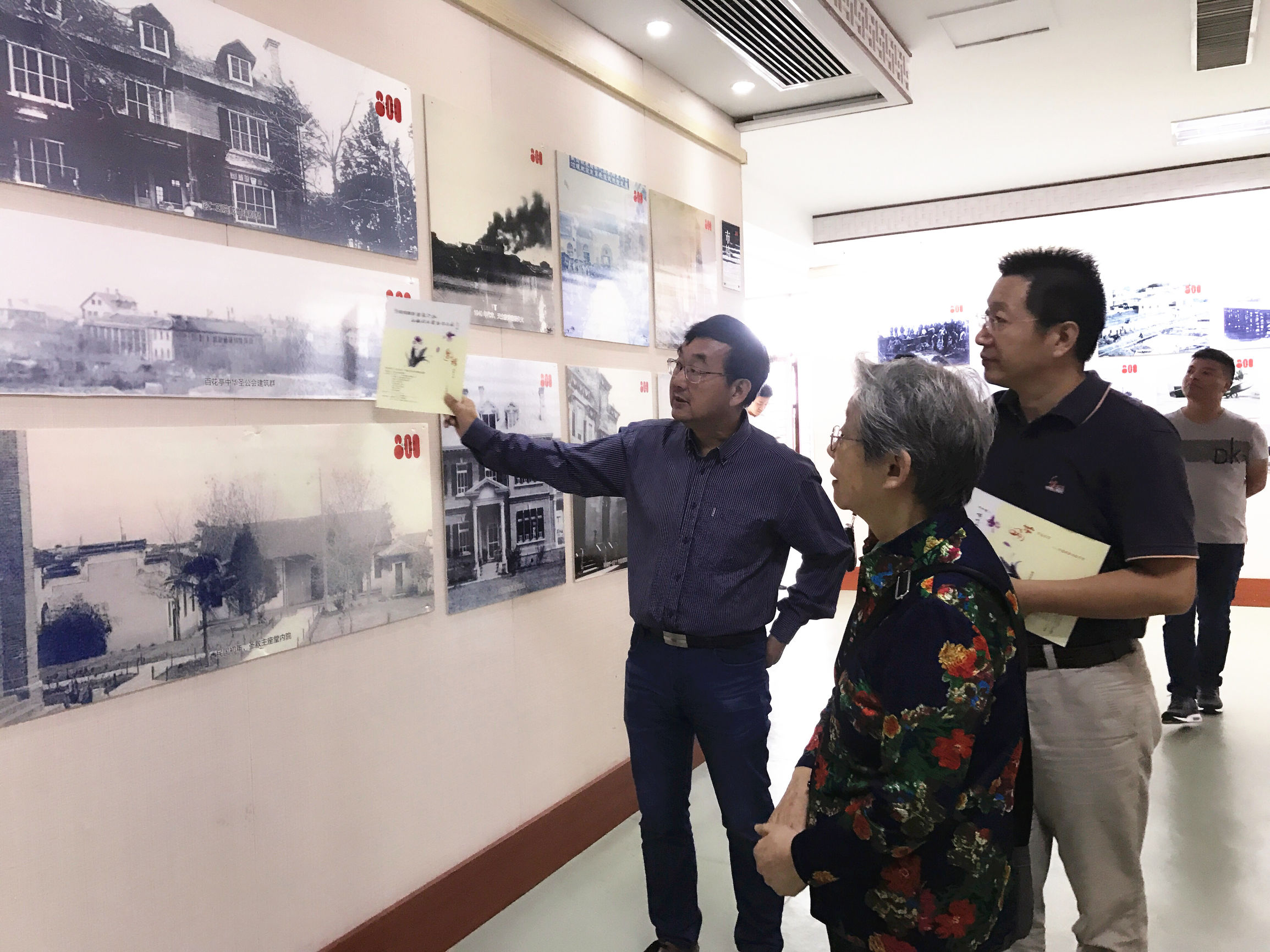 一种极冷僻的城市历史展，为何火在安庆？