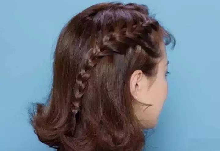 周冬雨同款发型编发教程,周冬雨春风十里不如你编发