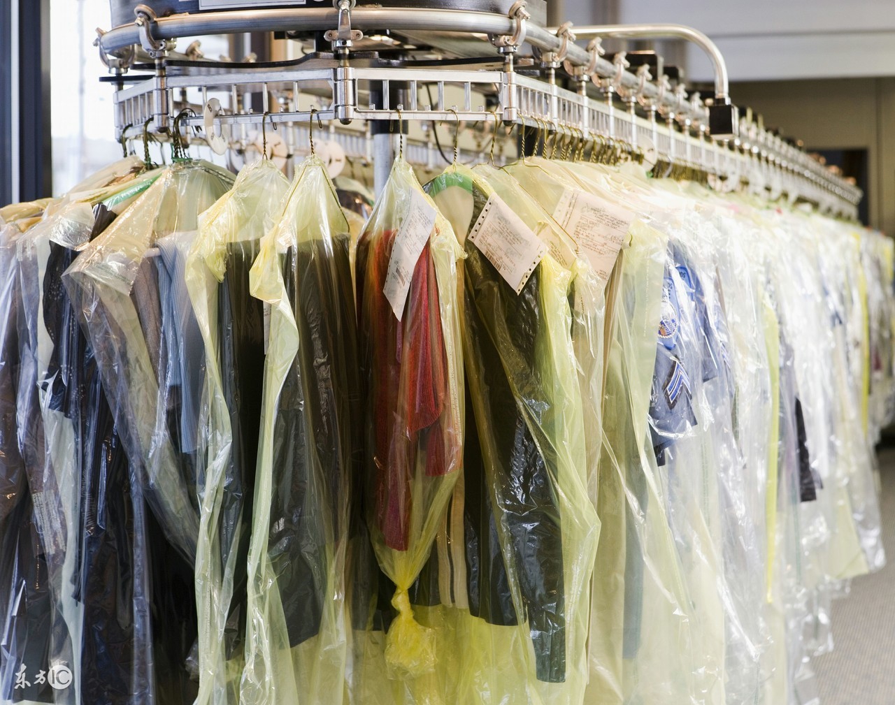 开家洗衣店前景如何,开家干洗加盟店怎么样啊