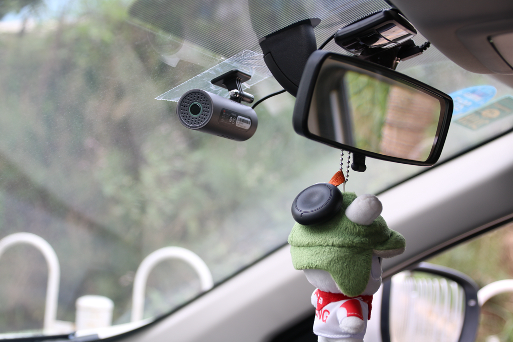 小米70迈行车记录仪谁用谁后悔,小米和70迈记录仪哪个好求回答