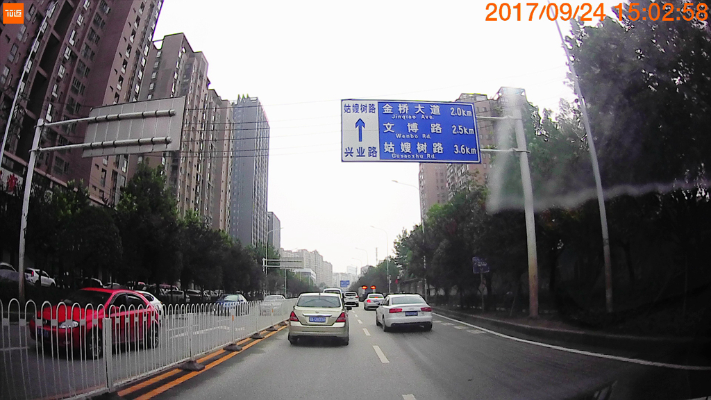 小米70迈行车记录仪谁用谁后悔,小米和70迈记录仪哪个好求回答