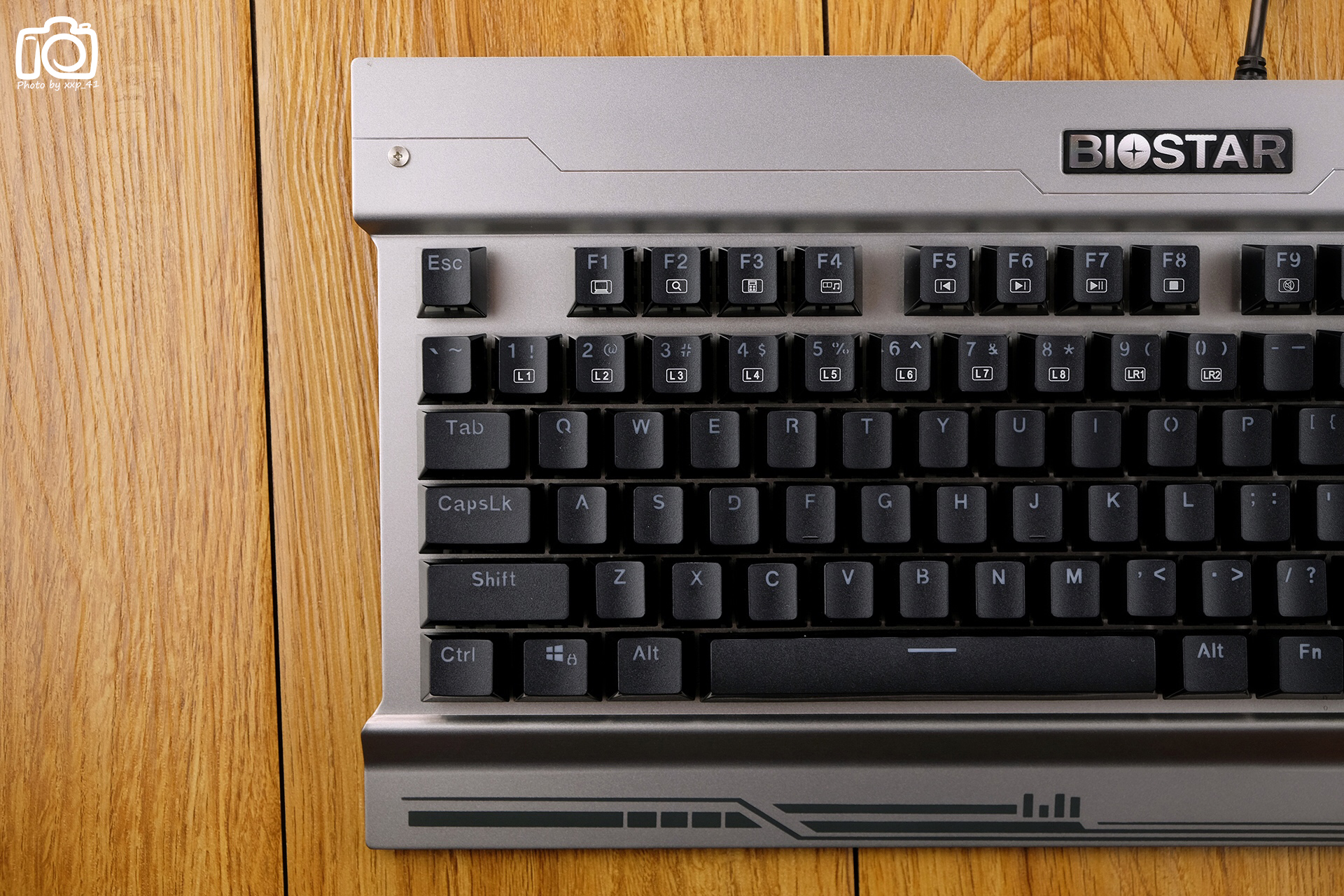 噼里啪啦打字噪，居然还防水：映泰沙漠方舟GK30青轴电竞机械键盘