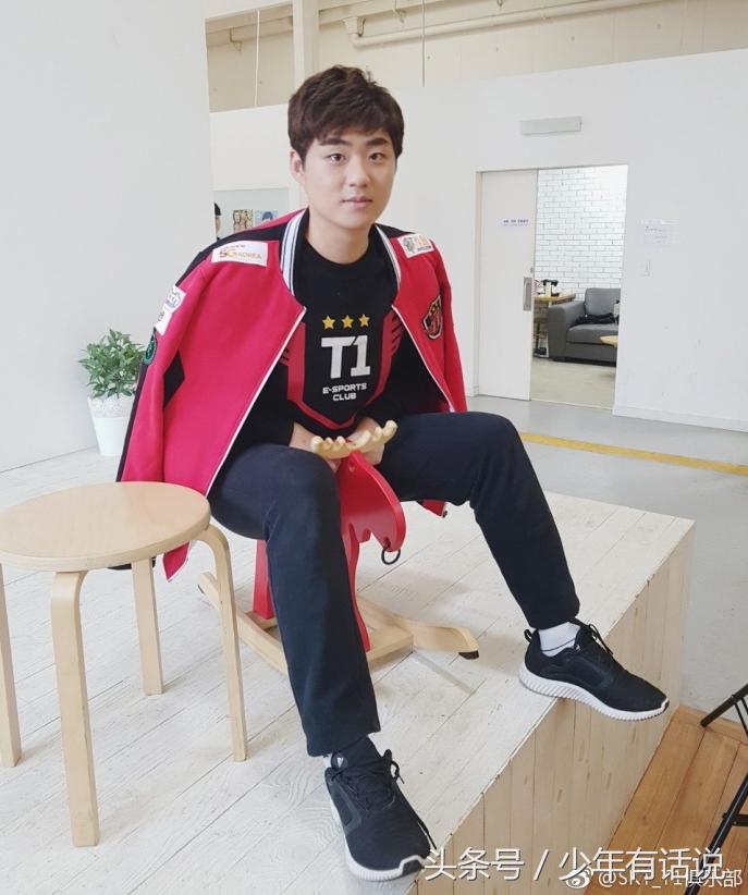 skt新赛季衣服,skt各赛季队服