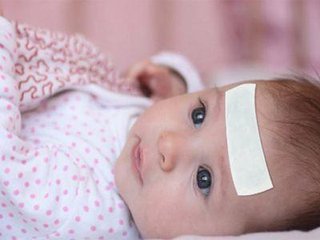 宝宝手心脚心发热发烧是什么原因,宝宝发烧先是手脚冰凉后来发热了