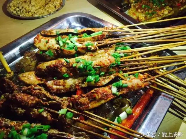 在宜宾,如果我们吃过这100样东西就结婚吧!