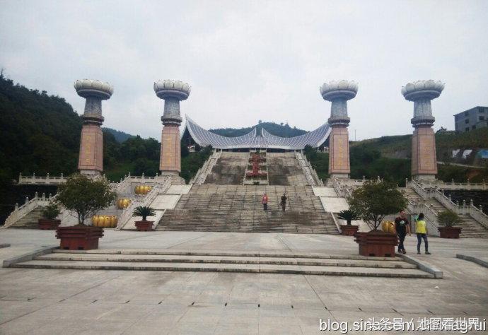 西成高铁沿线旅游,川西北高铁沿线旅游景点