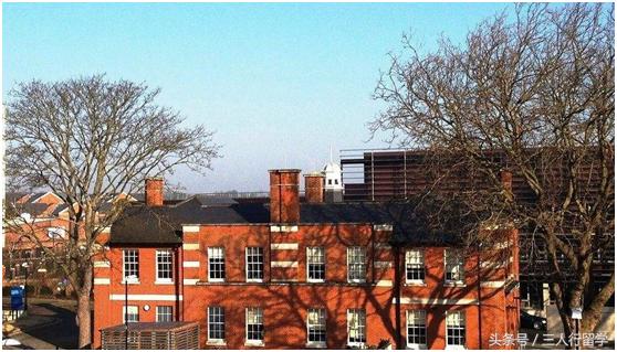 留学费用英国伦敦地区解析,留学英国公立高中费用