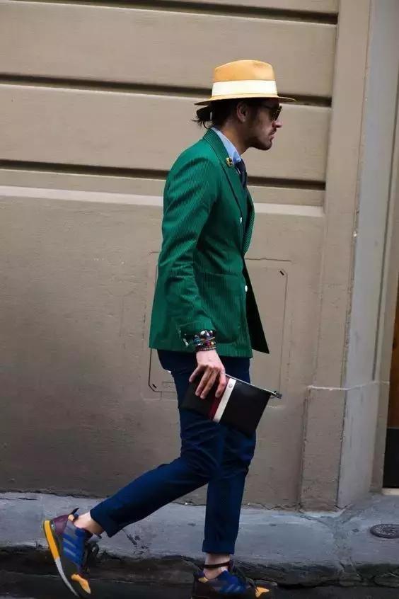 会用手包的男人我想给他+1000分