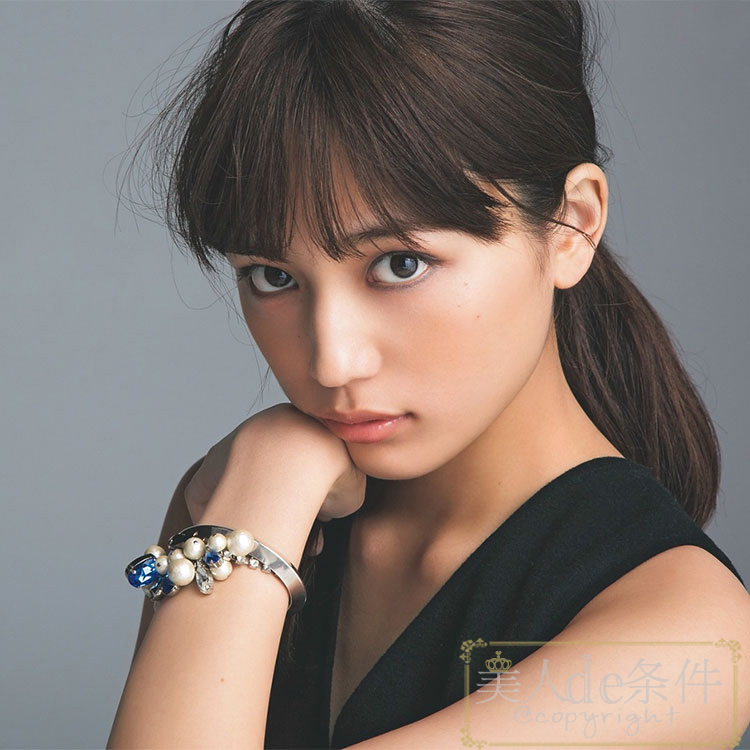 初秋最新妆容搭配,低调大气的百搭日常眼妆教程