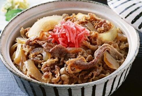 日本有名的牛肉饭连锁,正宗吉野家招牌牛肉饭