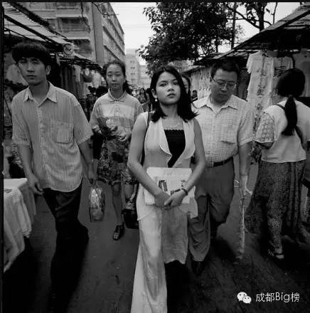 姑娘乖，带你去科甲巷，不乖，就带你去包家巷。