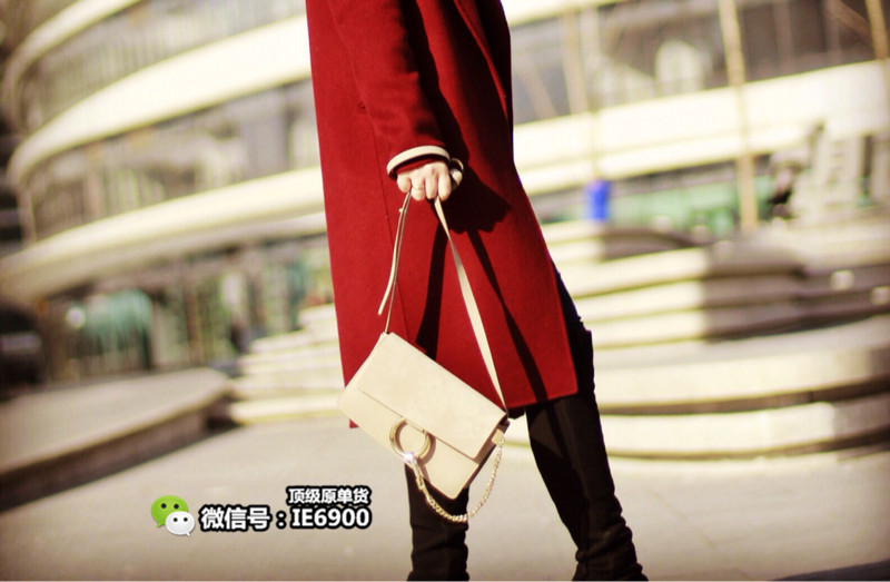 年入百万美女销售,年入百万的美女