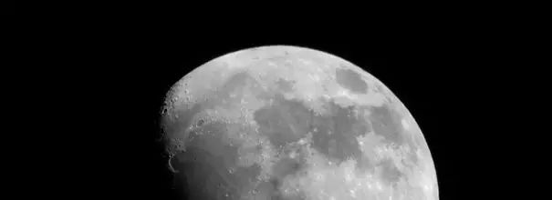 为什么手机拍不出月亮的效果,手机拍不了月亮