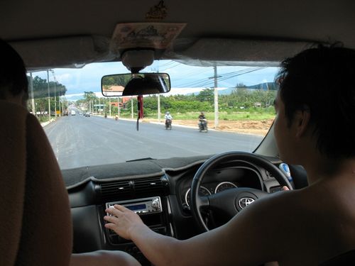 国外奇葩的交规,国外的奇葩交规