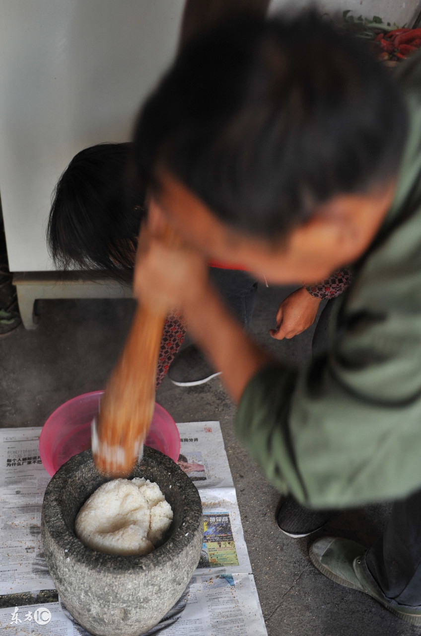 儿子问妈要是我眼瞎了你会怎么办,搞笑段子妈妈真是为儿子考虑啊