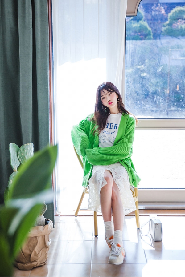 开衫毛衣搭配什么内搭好看,小香风百搭毛衣开衫