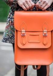 再也不用担心出门撞包,包君满意之小众高颜值双肩包