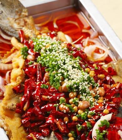 颈部肿了一块是怎么回事,颈部突然肿了一个大包