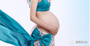 产妇生下宝宝后却没能抢救过来,产妇生了孩子平躺着腿抬不起来