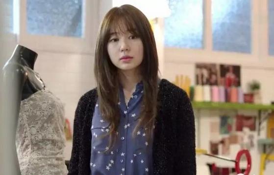 乔妹同款衬衣,乔妹宋仲基白裙