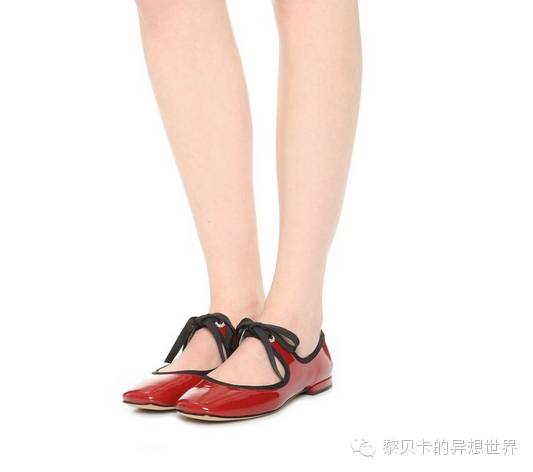 换上舒适的鞋子旅行,换上平底鞋