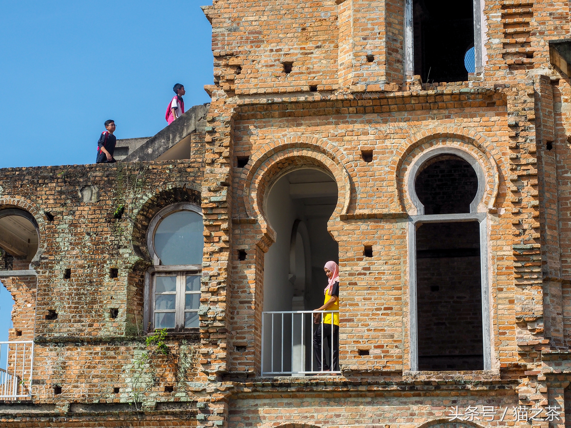 4大最恐怖荒废的城堡,探索废弃多年的诡异城堡