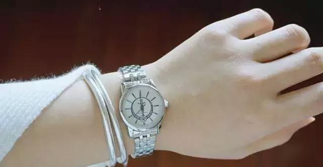 不吃土也能买的手机,运动手表推荐学生党高颜值