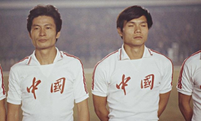 郑智巅峰实力亚洲足球先生,中国足球史上十大巨星排名