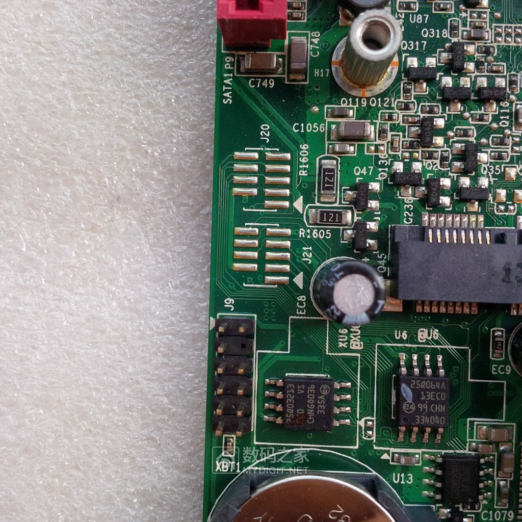 联想thinkcentre一体机怎么拆,联想thinkcentre一体机拆解