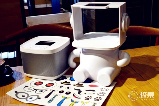 飞利浦蓝牙智能小音箱,飞利浦智能音箱