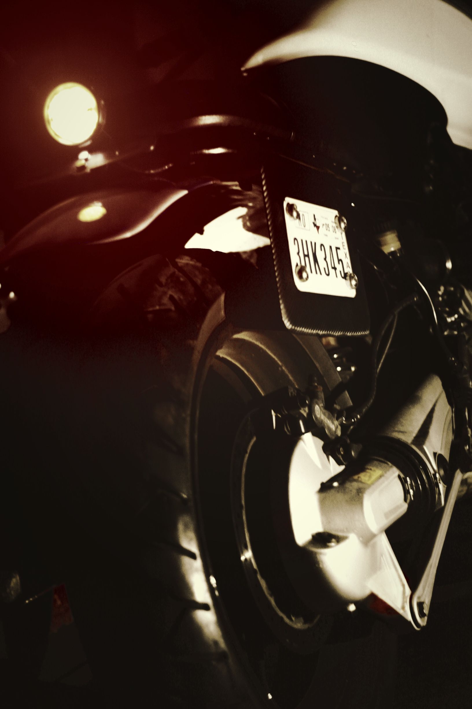 独特设计复古摩托车,中国小伙手工打造摩托车