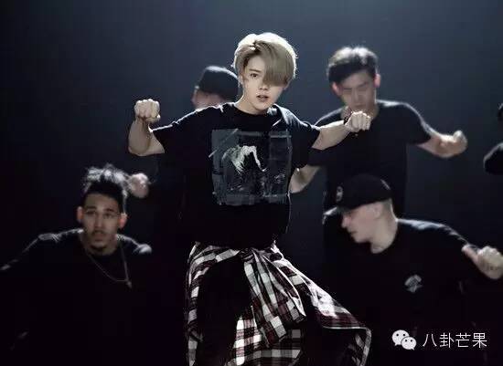 鹿晗现在的真实消息,鹿晗破了哪些迪尼斯记录