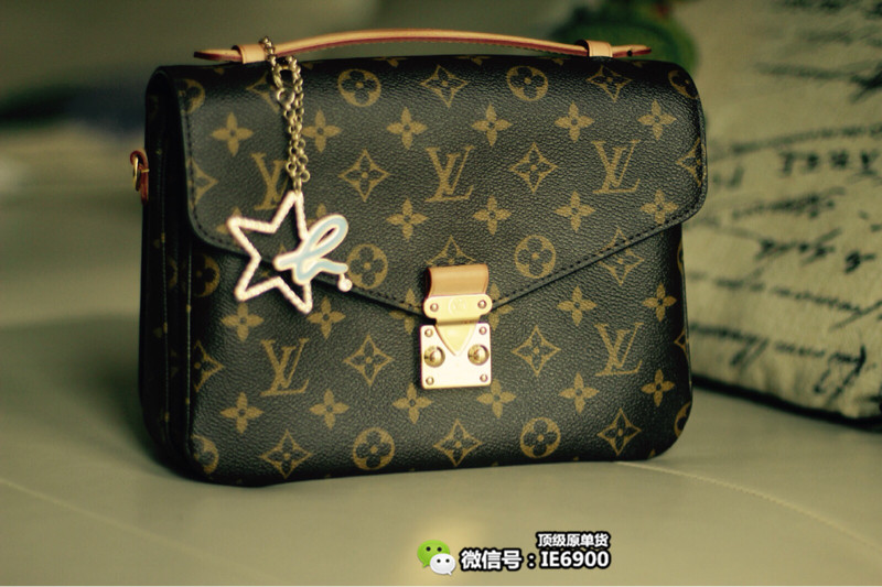 年入百万美女销售,年入百万的美女